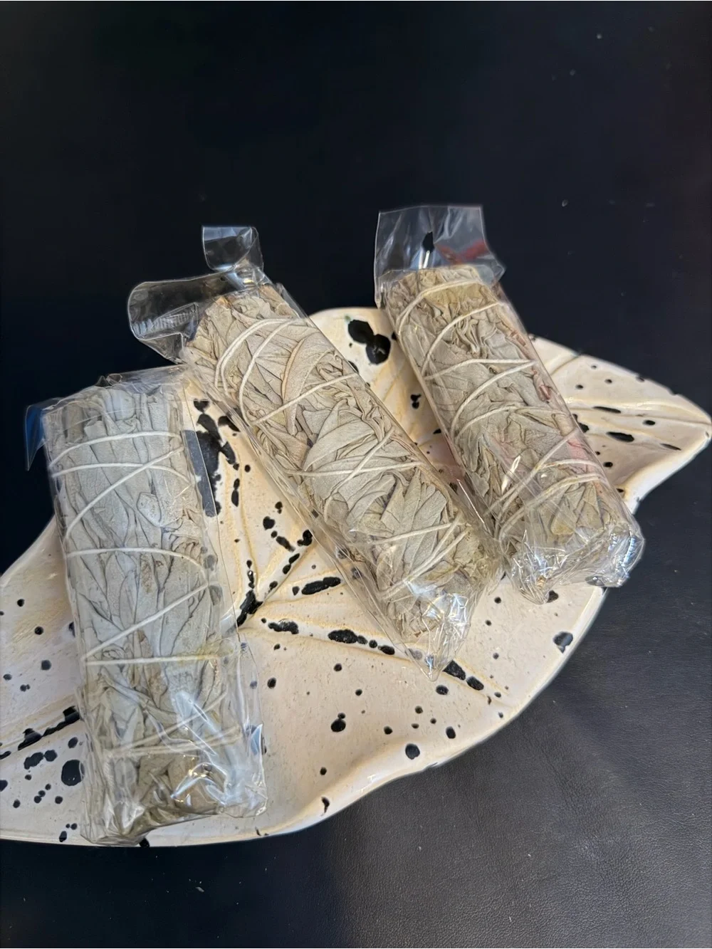 White Sage Smudge Stick Bundle - Natural Aromatic Cleansing hand picked